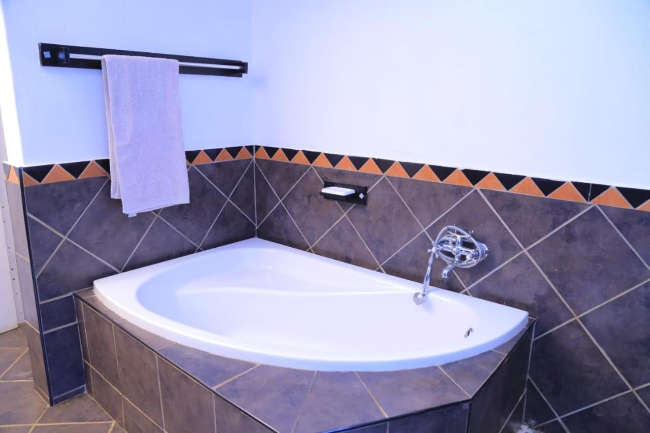 Union Guesthouse Pretoria-Noord Dış mekan fotoğraf